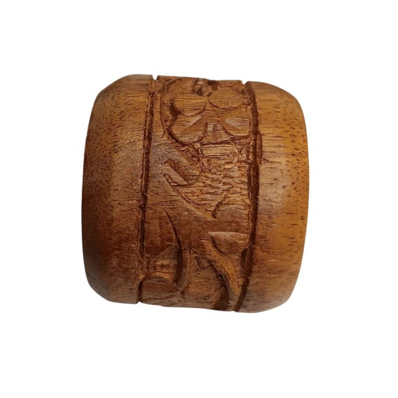 Vintage Wooden Napkin Rings Hand Carved Floral Leaf Design Rustic Boho Set Of 6 - Picture 2 of 12